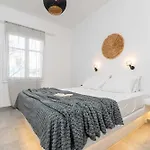 شقة Naxos Beachwalk *
