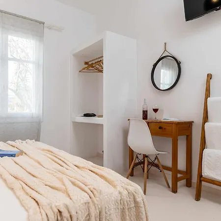 Naxos Beachwalk Apartment *